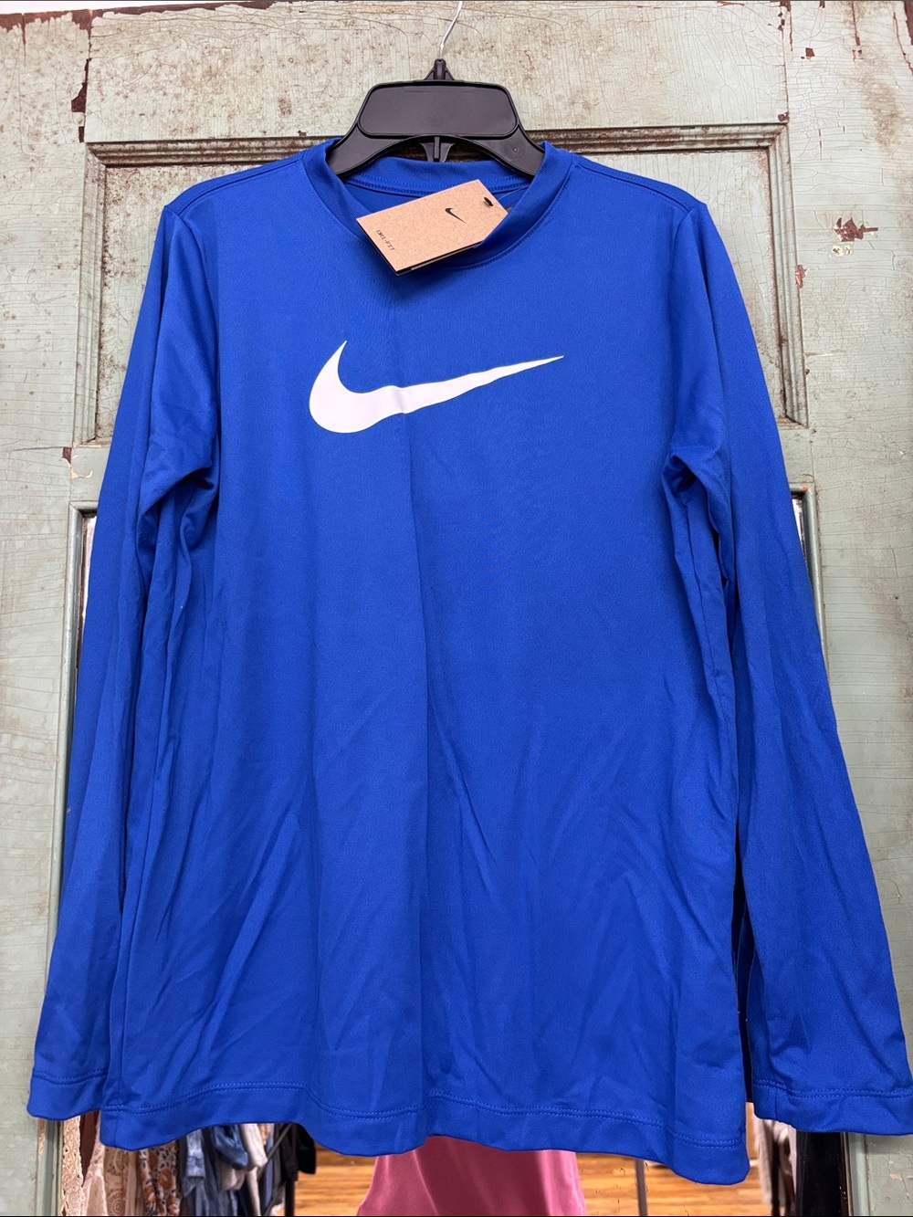 Big Kids Nike Dri-FIT long sleeve T-shirt